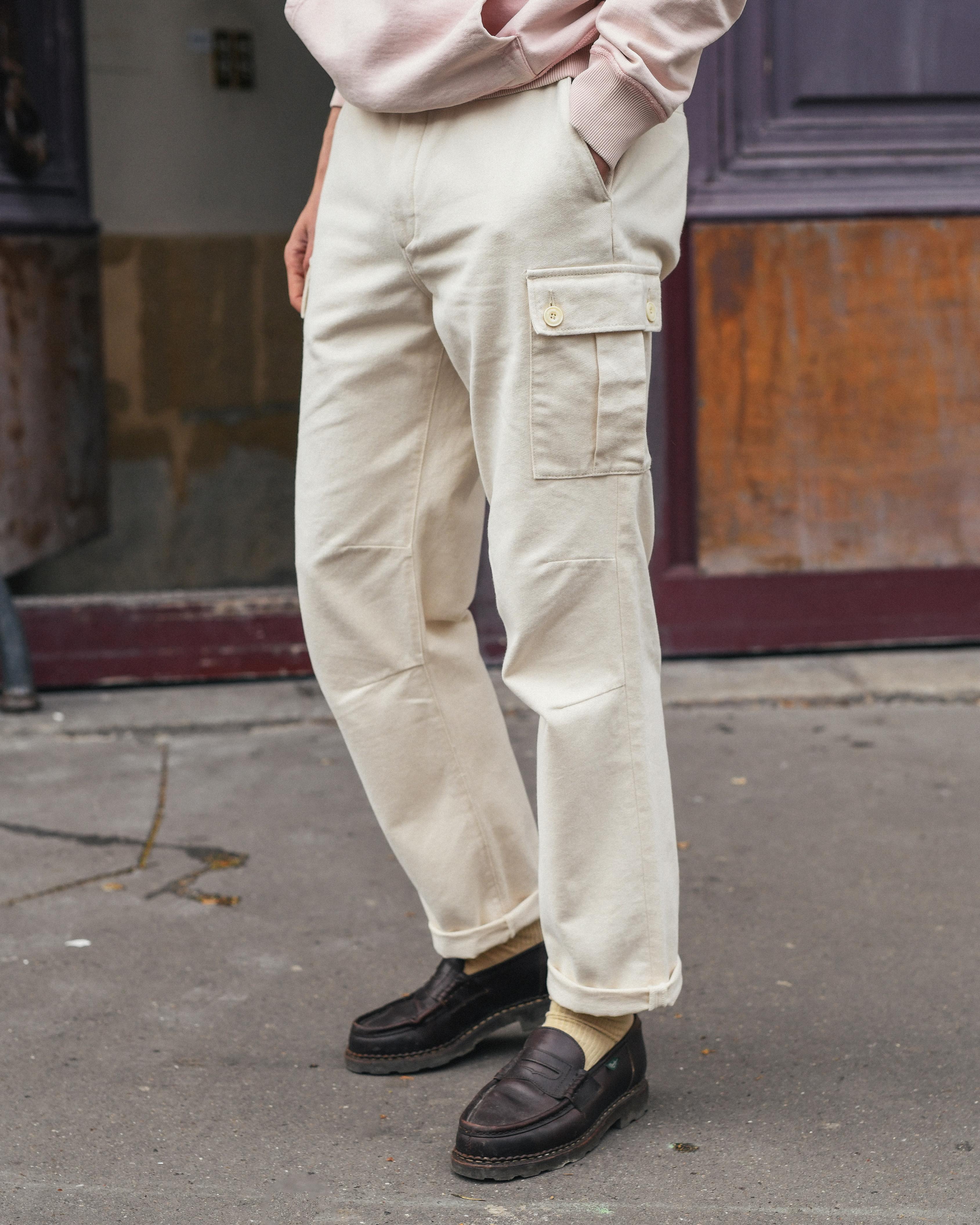 Pantalon cargo Sistelo écru en serge de coton pour homme